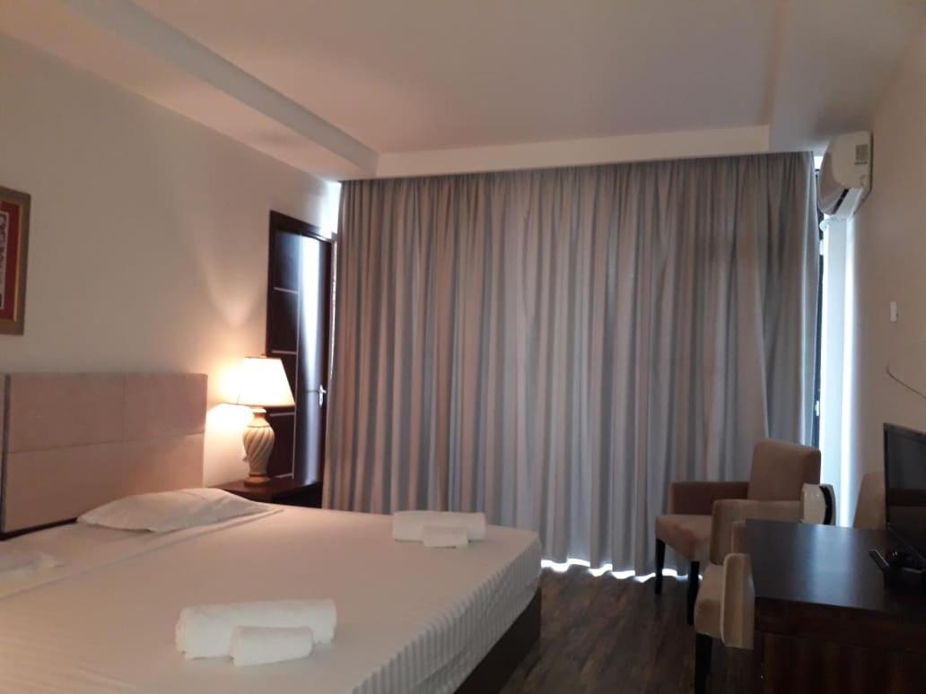 Belgrade Rustaveli Hotel Кобулети Экстерьер фото